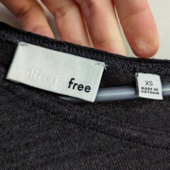 Aritzia Wilfred off the shoulder Brinkley Dress - black - Picture 5 of 5